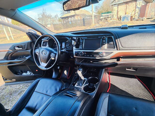 2014 Toyota Highlander III (XU50), чёрный, 2600000 рублей, вид 2