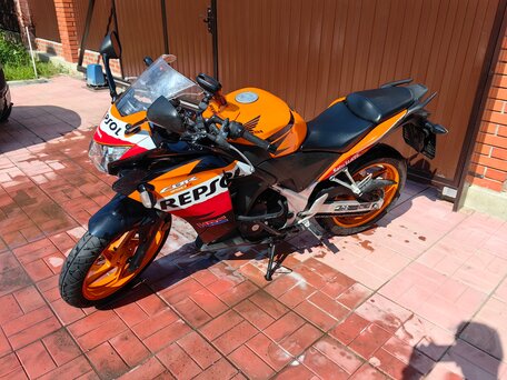 2013 Honda CBR 250R, оранжевый, 300000 рублей, вид 2
