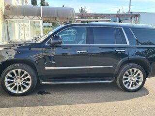 2017 Cadillac Escalade IV, чёрный, 5500000 рублей, вид 1