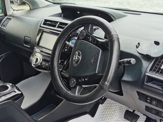 2016 Toyota Prius Alpha I (ZVW40/41) Рестайлинг, белый, 1400000 рублей, вид 5