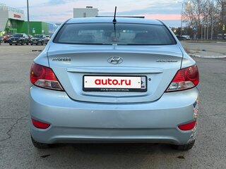 2013 Hyundai Solaris I, серый, 540000 рублей, вид 3