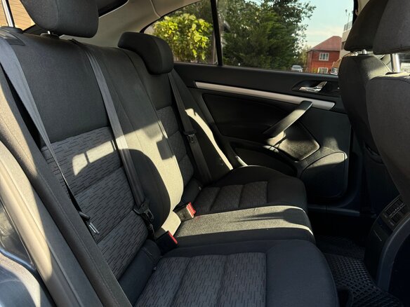 2012 Skoda Octavia II (A5) Рестайлинг, серый, 995000 рублей - вид 17