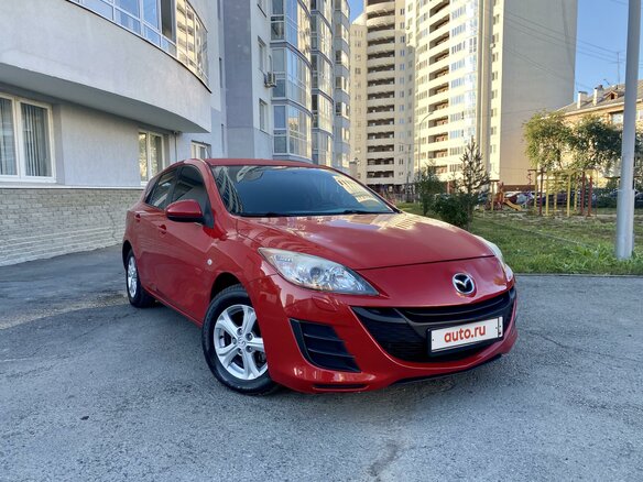 2009 Mazda 3 II (BL), красный - вид 1