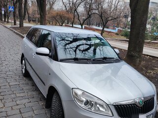 2012 Skoda Fabia II Рестайлинг, серый, 750000 рублей, вид 2