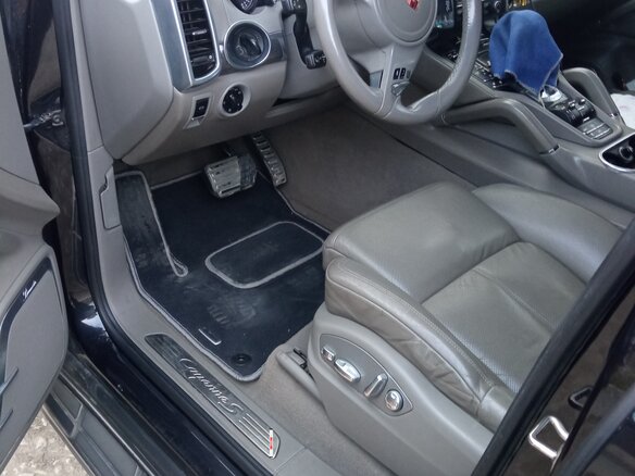 2010 Porsche Cayenne S II (958), чёрный, 2650000 рублей - вид 12