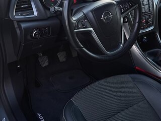 2011 Opel Astra J, серебристый, 680000 рублей, вид 4