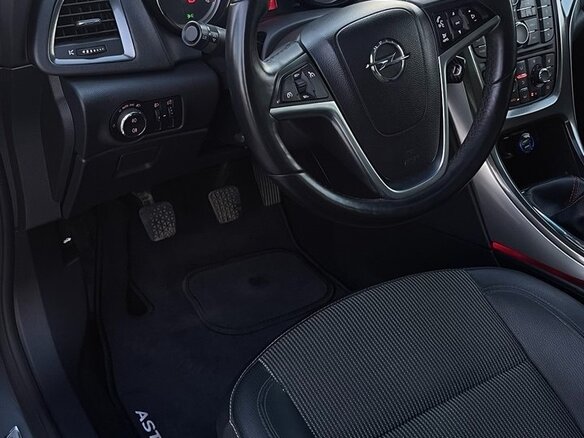 2011 Opel Astra J, серебристый - вид 3