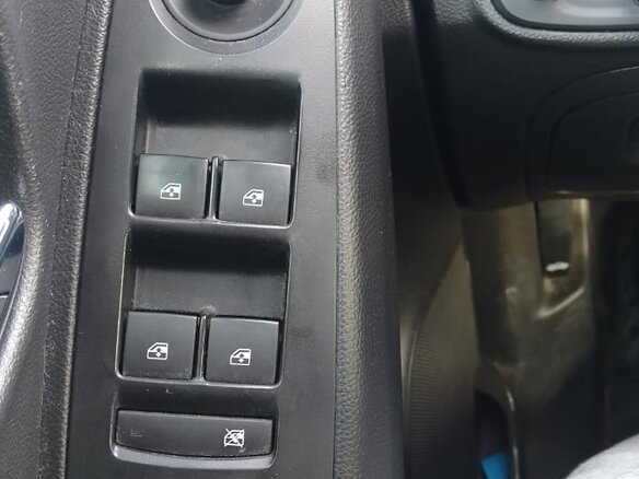 2019 Chevrolet Trax I Рестайлинг, серый, 1140000 рублей - вид 9