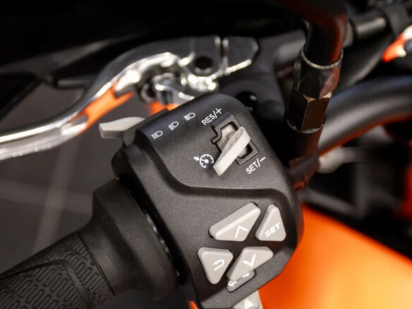2024 KTM 890 Adventure R Rally, оранжевый, 2300000 рублей - вид 25