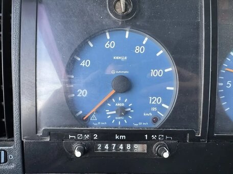 1999 Mercedes-Benz Atego, белый, 1300000 рублей, вид 2