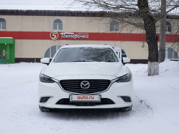2015 Mazda Atenza III Рестайлинг, белый, 1700000 рублей - вид 5