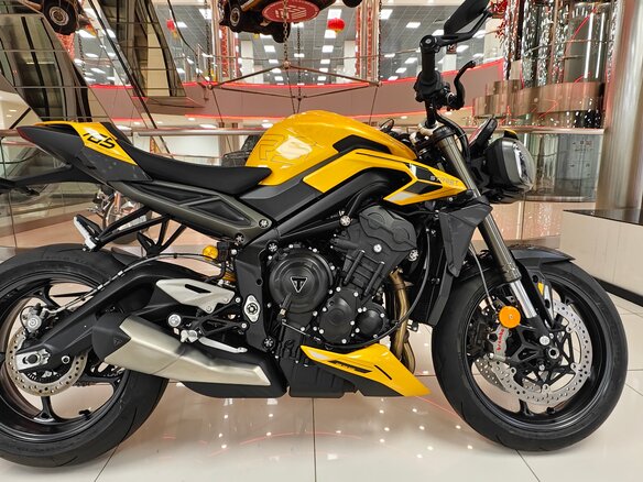 2025 Triumph Street Triple, жёлтый, 1550000 рублей - вид 9