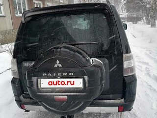2012 Mitsubishi Pajero IV Рестайлинг 1, чёрный, 2400000 рублей, вид 1