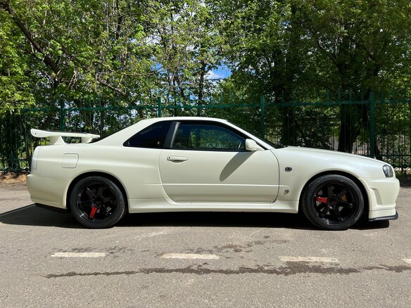 2002 Nissan Skyline GT-R X (R34), белый, 43500000 рублей - вид 5