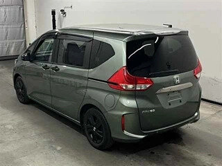 2022 Honda Freed II Рестайлинг, зелёный, 1235155 рублей - вид 1