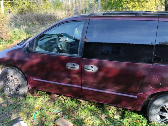 2000 Dodge Caravan III, пурпурный, 200000 рублей - вид 6