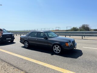 1992 Mercedes-Benz W124 230, серый, 550000 рублей, вид 3