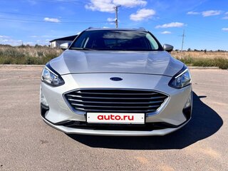 2019 Ford Focus IV, серебристый, 1410000 рублей, вид 2