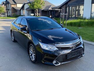 2017 Toyota Camry VII (XV50) Рестайлинг, чёрный, 1750000 рублей, вид 2