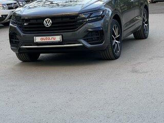 2019 Volkswagen Touareg III, серый, 4950000 рублей, вид 5