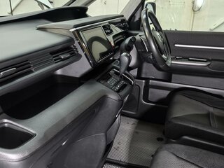 2019 Honda Stepwgn V Рестайлинг, белый, 2810000 рублей, вид 5