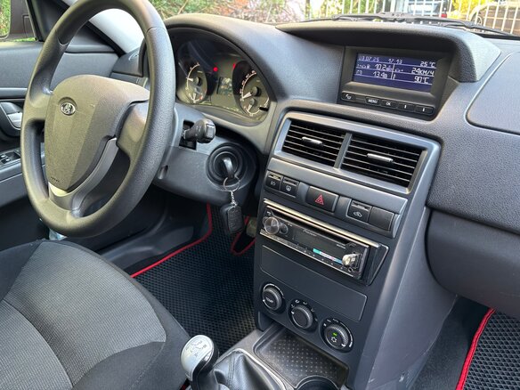 2014 Lada (ВАЗ) Priora I Рестайлинг, чёрный, 730000 рублей - вид 10