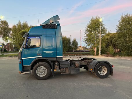 2008 Volvo FM, синий, 2000000 рублей, вид 2