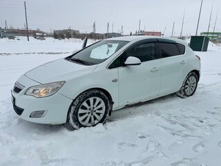 2012 Opel Astra J, белый, 420000 рублей, вид 1