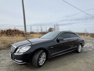 2011 Mercedes-Benz E-Класс 350 IV (W212, S212, C207), чёрный, 1505000 рублей, вид 4