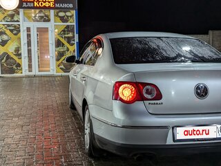 2009 Volkswagen Passat B6, серебристый, 900000 рублей, вид 3