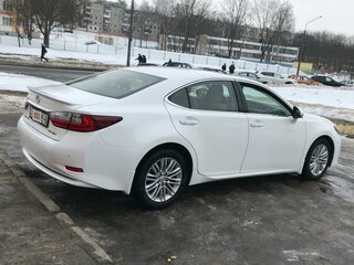 2016 Lexus ES 200 VI Рестайлинг, белый, 2200000 рублей, вид 5
