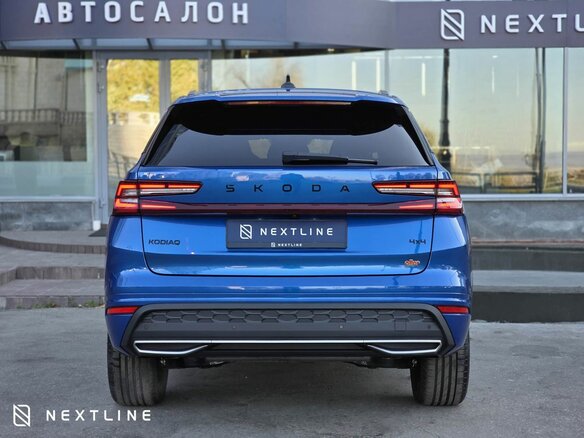 2026 Skoda Kodiaq II, синий, 6490000 рублей - вид 4