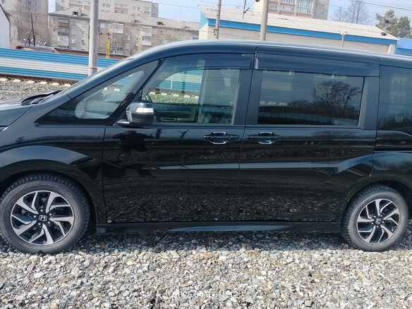 2019 Honda Stepwgn V Рестайлинг, чёрный, 2650000 рублей - вид 2