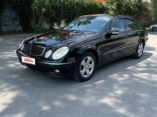2005 Mercedes-Benz E-Класс 350 III (W211, S211), чёрный, 1050000 рублей, вид 3