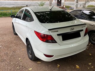 2013 Hyundai Solaris I, белый, 499800 рублей, вид 5