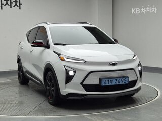 2023 Chevrolet Trax II, белый, 2000000 рублей, вид 4