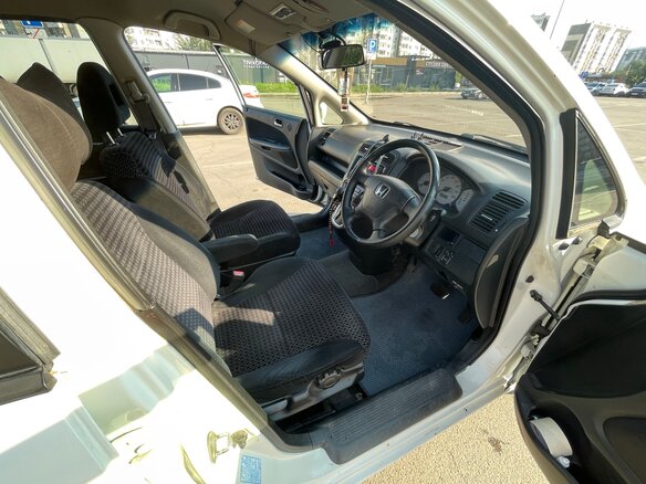 2003 Honda Stream I, белый, 680000 рублей - вид 6