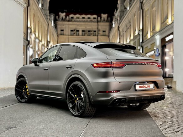 2020 Porsche Cayenne Coupé III, серый - вид 2