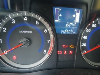 2014 Hyundai Solaris I Рестайлинг, белый, 980000 рублей, вид 3
