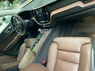 2019 Volvo XC60 II, белый, 4500000 рублей, вид 3