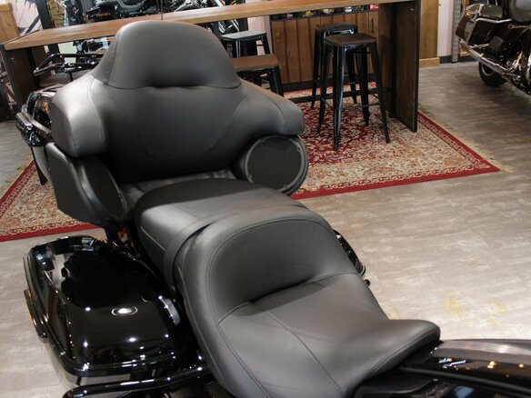 2023 Harley-Davidson Road Glide Limited, чёрный, 3990000 рублей - вид 16