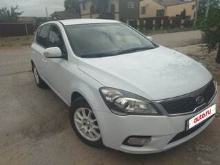 2011 Kia Ceed I Рестайлинг, белый, 750000 рублей, вид 4