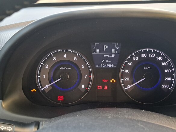 2011 Hyundai Solaris I, серебристый, 700000 рублей - вид 5