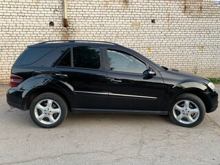 2008 Mercedes-Benz M-Класс 280 II (W164), чёрный, 1450000 рублей, вид 3