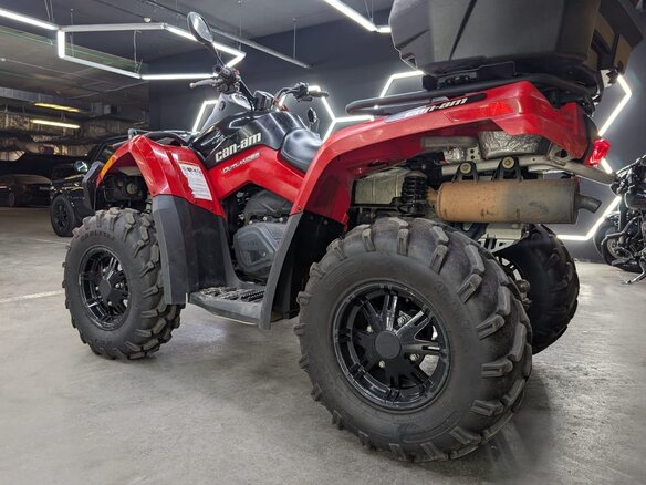 2011 BRP Can-Am Outlander 500, красный, 750000 рублей