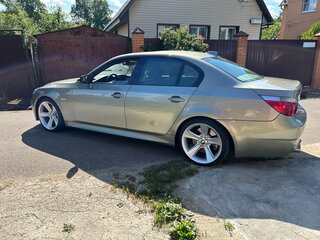 2004 BMW 5 серии 545i V (E60/E61), бежевый, 1700000 рублей, вид 2