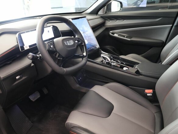 2026 Geely Cityray, серебристый, 3344990 рублей - вид 9