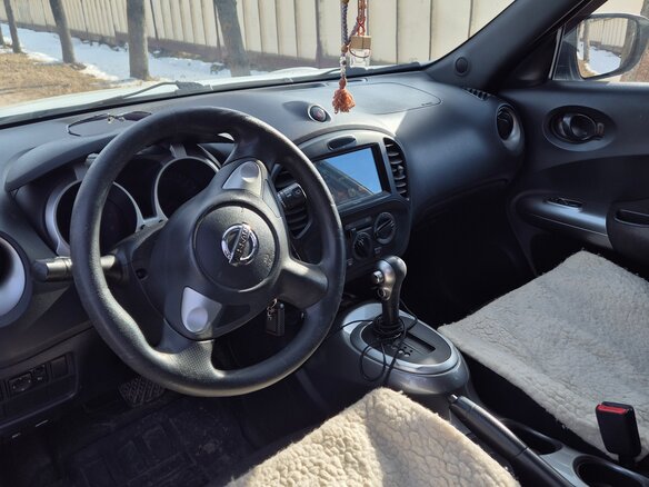 2014 Nissan Juke I Рестайлинг, белый, 850000 рублей - вид 5