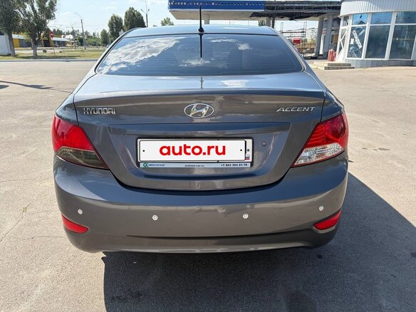 2013 Hyundai Accent IV, серый, 850000 рублей - вид 5
