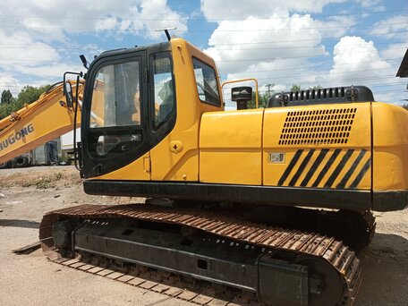 2012 LiuGong CLG 922E, жёлтый, 3600000 рублей, вид 1